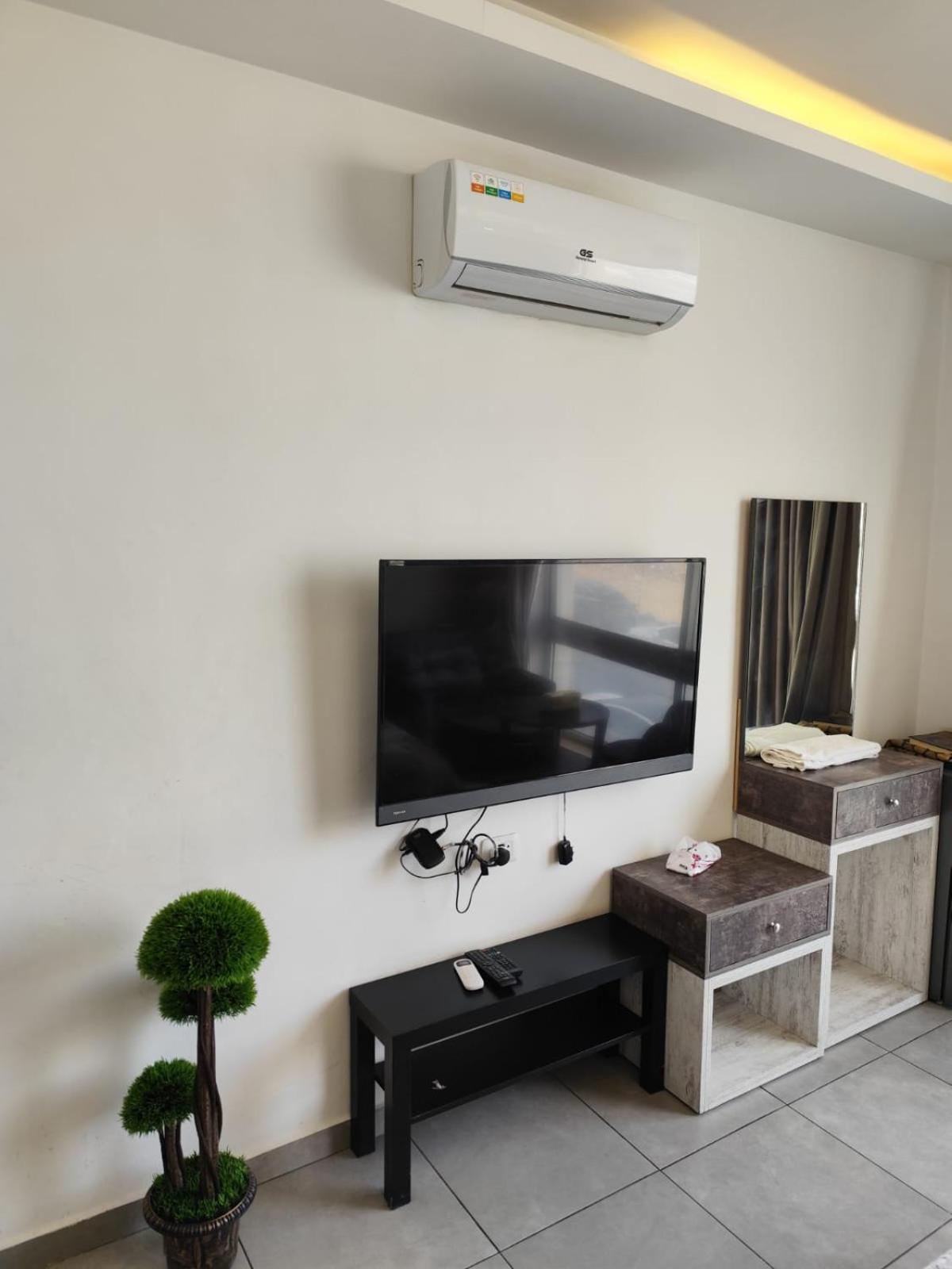 Gentle Breeze Studio 2 Amman Bagian luar foto